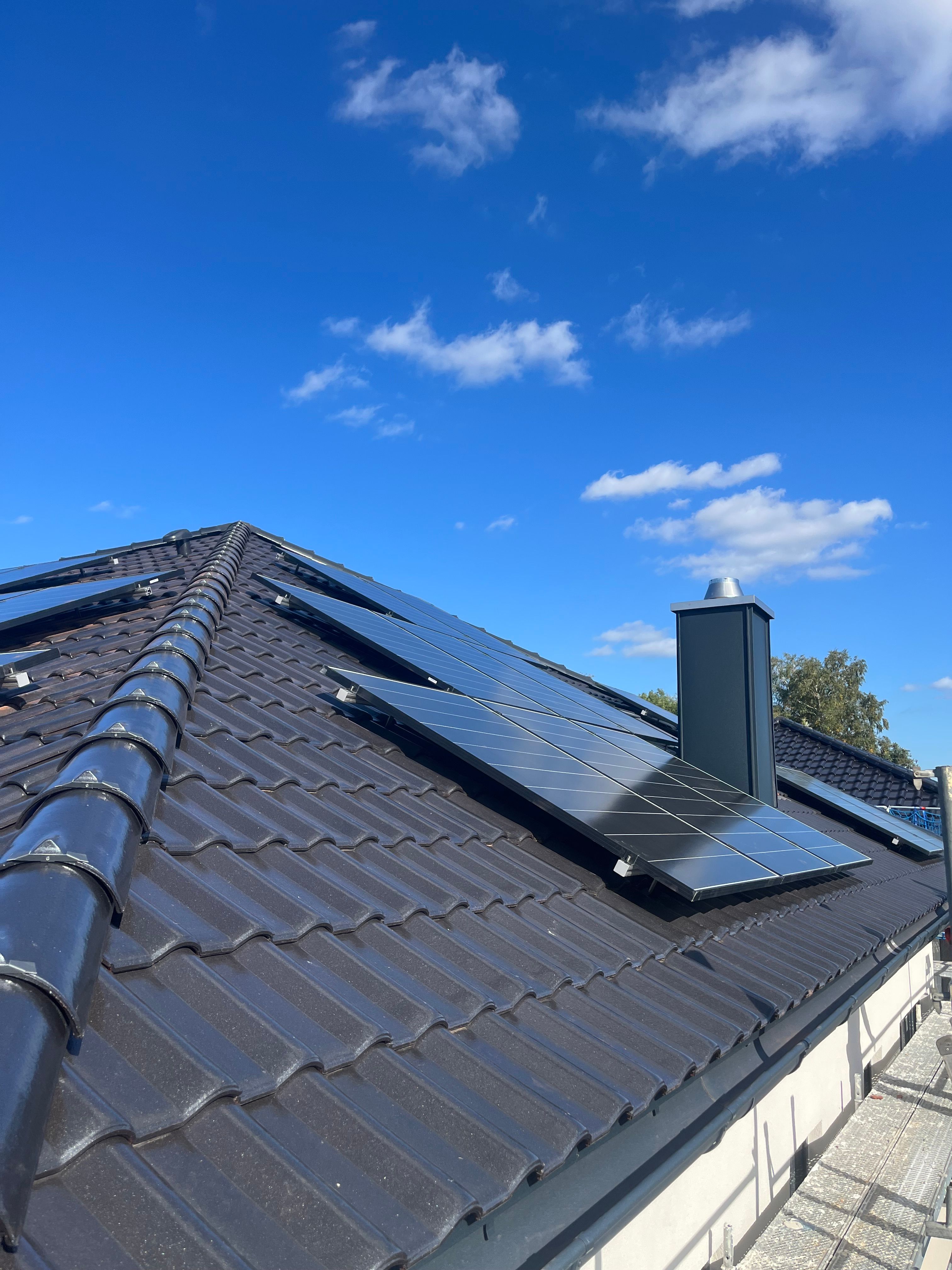 Photovoltaikanlage auf einem Ziegeldach
